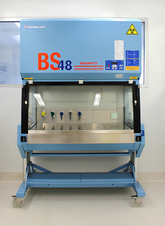 Biosafety changing station cabinet
